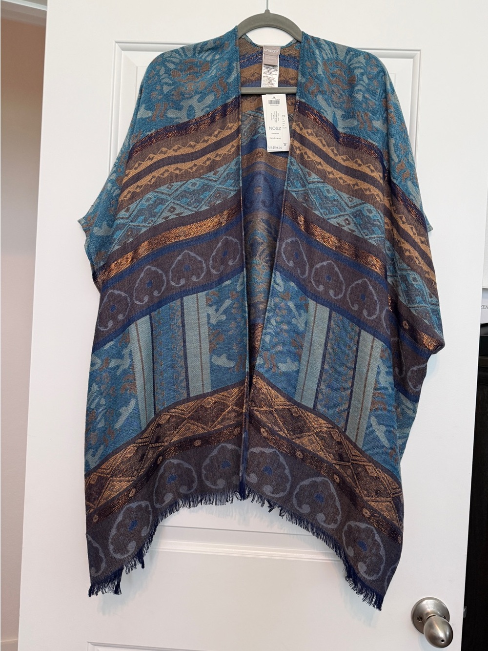 NWT Chico's Blue and Brown Copper Thread Jacquard Ruana Shawl one size